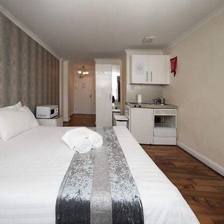 Flexistay Tulsi Aparthotel Croydon Ngoại thất bức ảnh