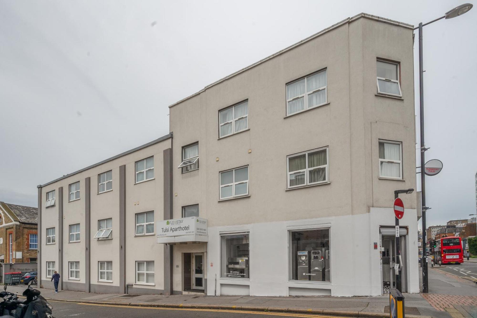 Flexistay Tulsi Aparthotel Croydon Ngoại thất bức ảnh