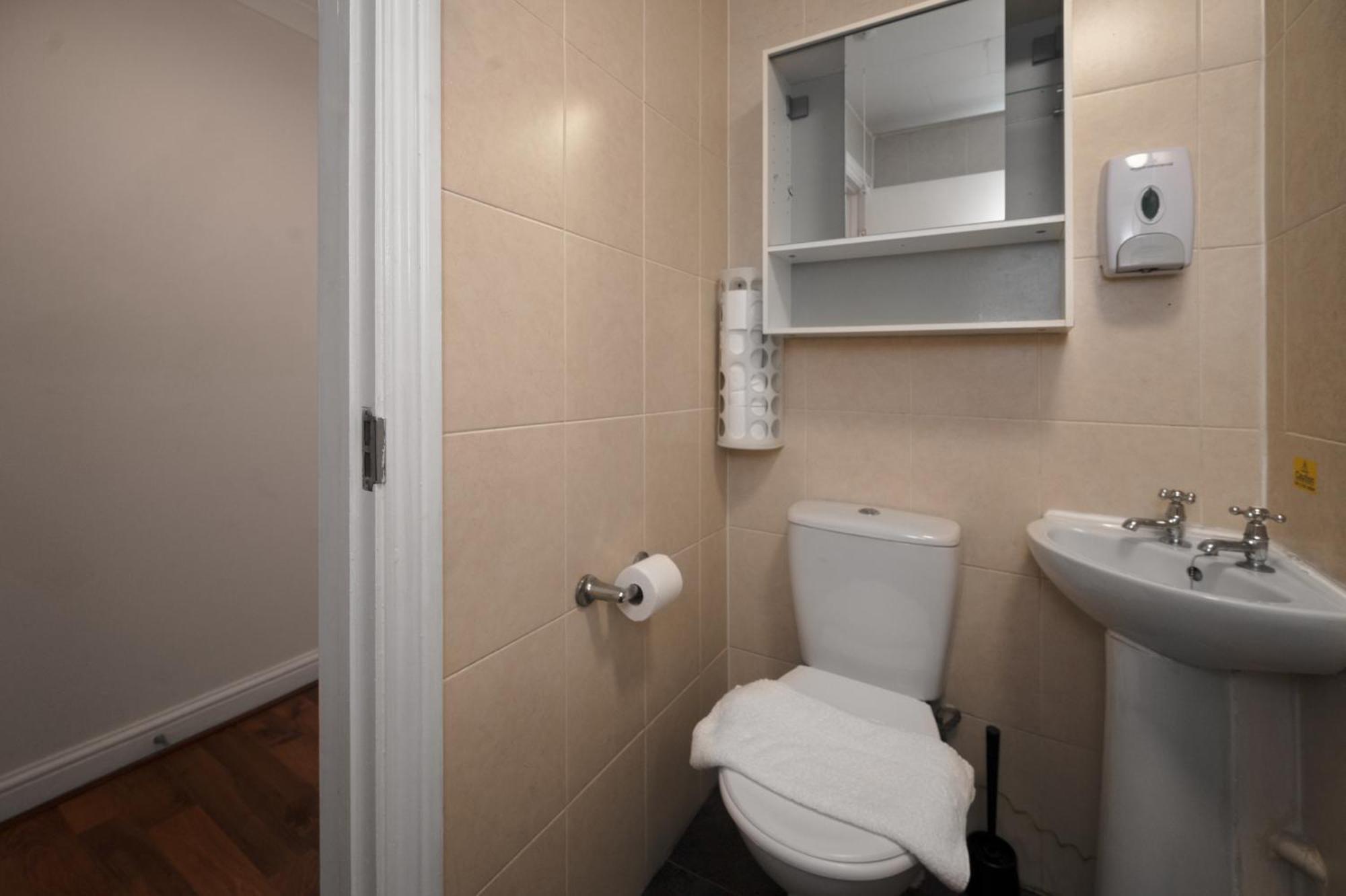 Flexistay Tulsi Aparthotel Croydon Ngoại thất bức ảnh