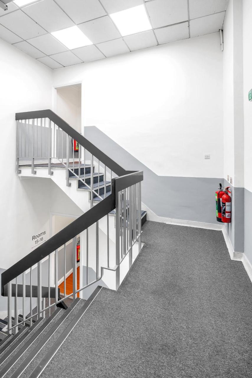 Flexistay Tulsi Aparthotel Croydon Ngoại thất bức ảnh