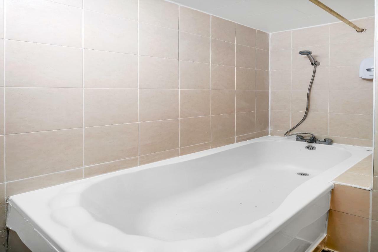 Flexistay Tulsi Aparthotel Croydon Ngoại thất bức ảnh