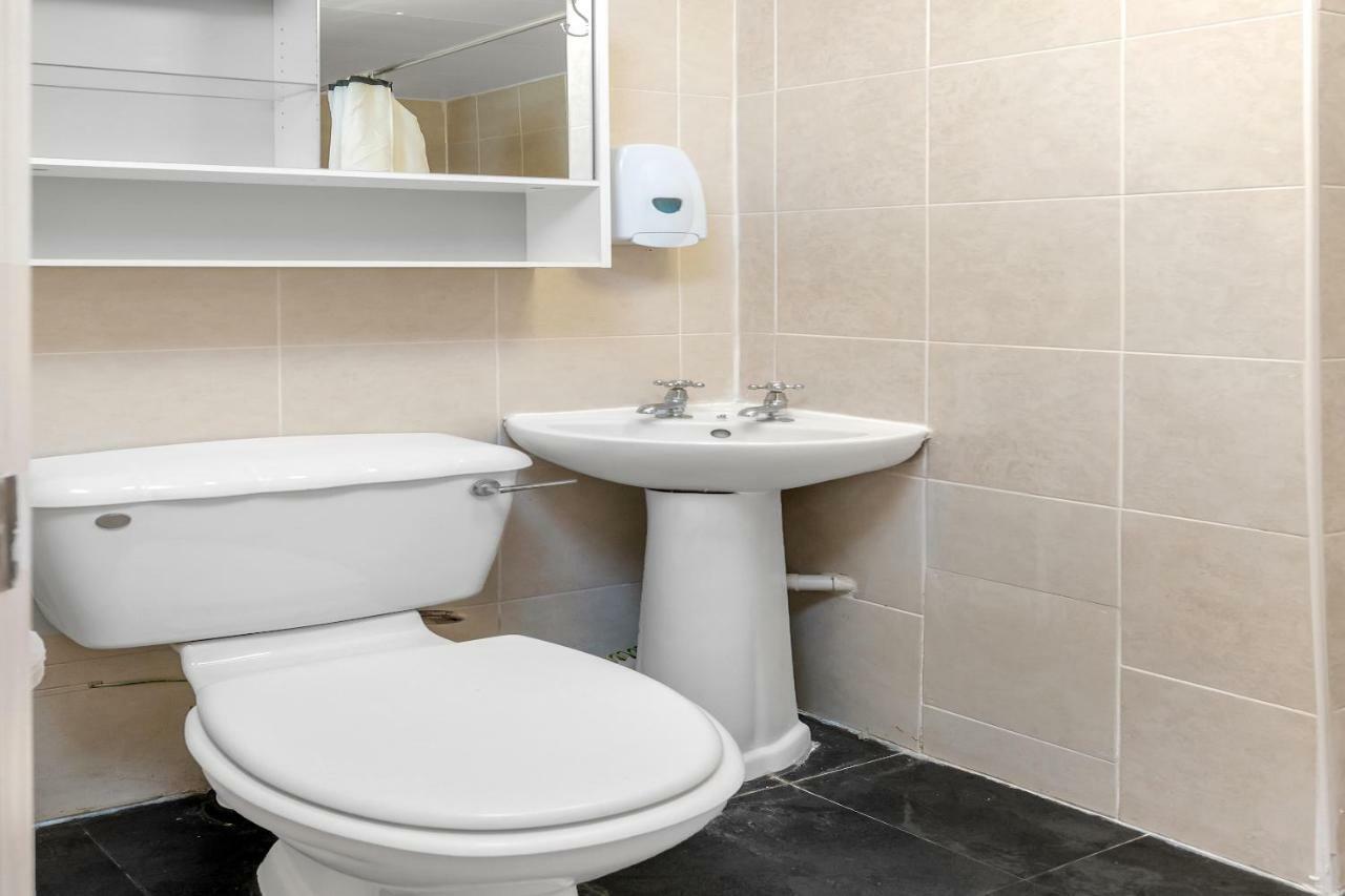 Flexistay Tulsi Aparthotel Croydon Ngoại thất bức ảnh